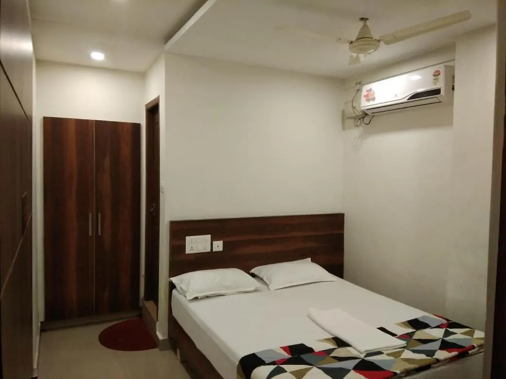 Tirur Tourist Home Hotel