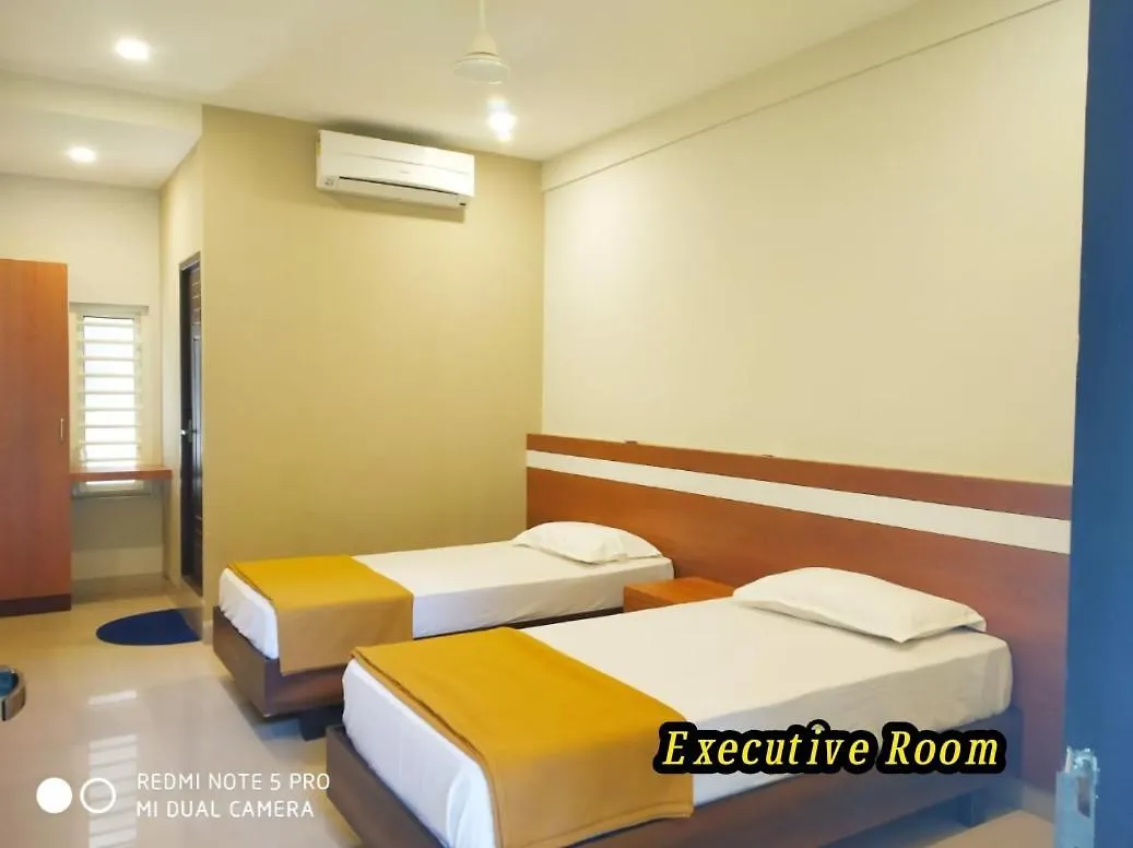 Tirur Tourist Home 2*,  India